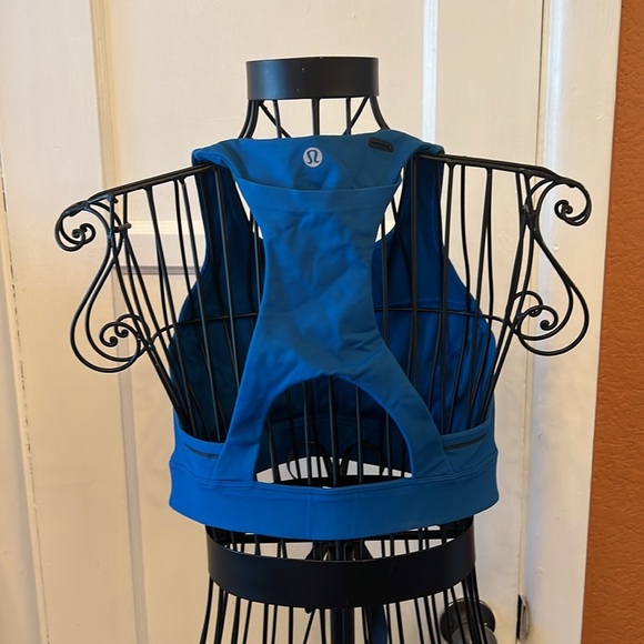 Lululemon Pace Perfect Bra-Size 8 - Picture 3 of 5